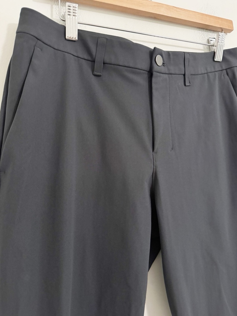 Lululemon ABC Slim-Fit Trouser 32"
*Warpstreme 31 - Picture 7 of 14